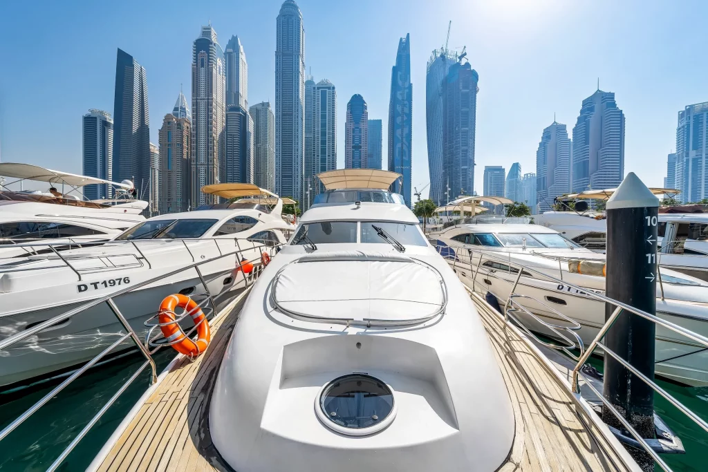 Book Al Shali 75 Foot Luxury Yachts