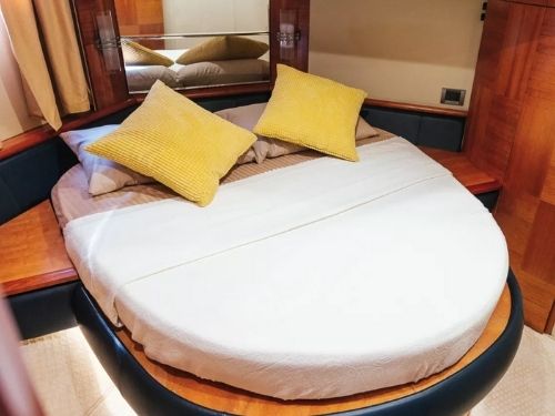 Azimut 50ft Monica Yacht Bedroom