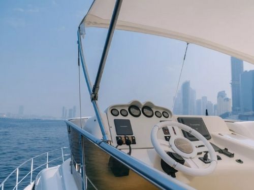 Azimut 50 FT Monica Yatch Rental Front