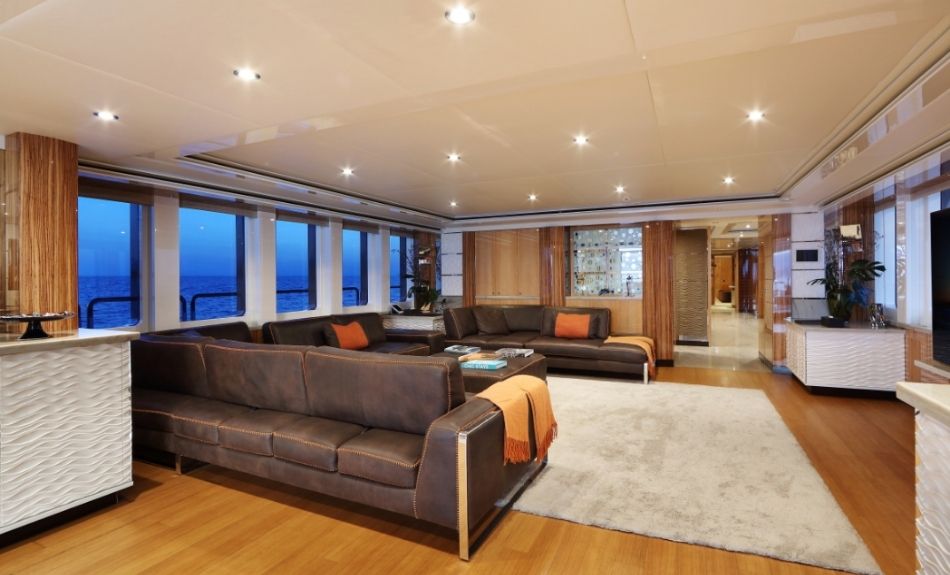 CODE8 164ft Luxury Yacht Rental Dubai