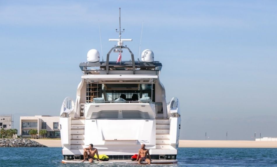 Dolce Vita 105ft Luxury Yacht Rental Dubai Fun
