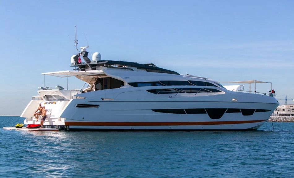 Dolce Vita 105ft Luxury Yacht Hire Dubai