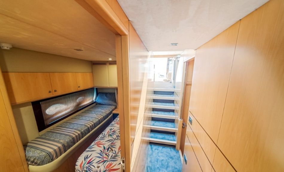 Integrity 55ft Yacht Hire Dubai Rest Room