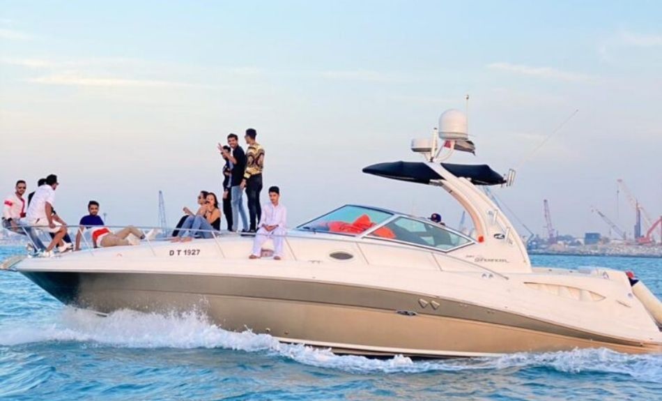 Majesty Luxury 36 ft Yacht Rental