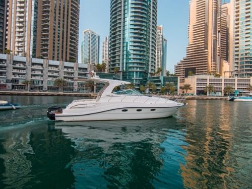 yacht rental dubai