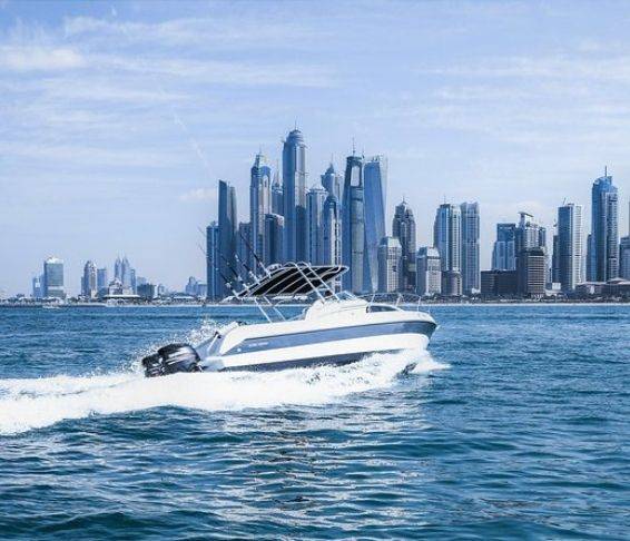 SEA LIFE DUBAI - Luxury Yacht Rental Dubai