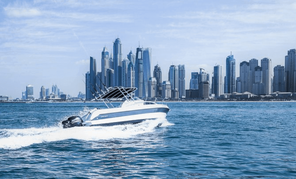 speed boat ride in Dubai