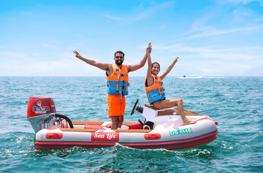 Self Drive Boat Tour Dubai