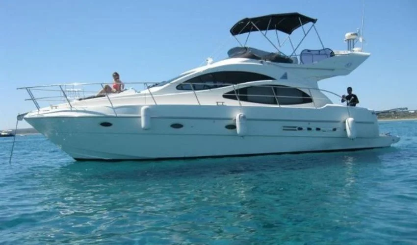 Azimut 42 FT Yacht