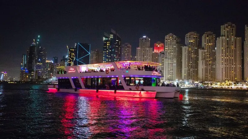 Dubai Marina Dinner Cruise with Live Music