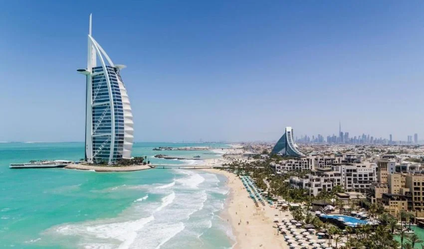Explore in Dubai with Jumeirah Beach