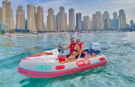 Dubai Marina Self Drive Boat Hire - sealifedubai.com