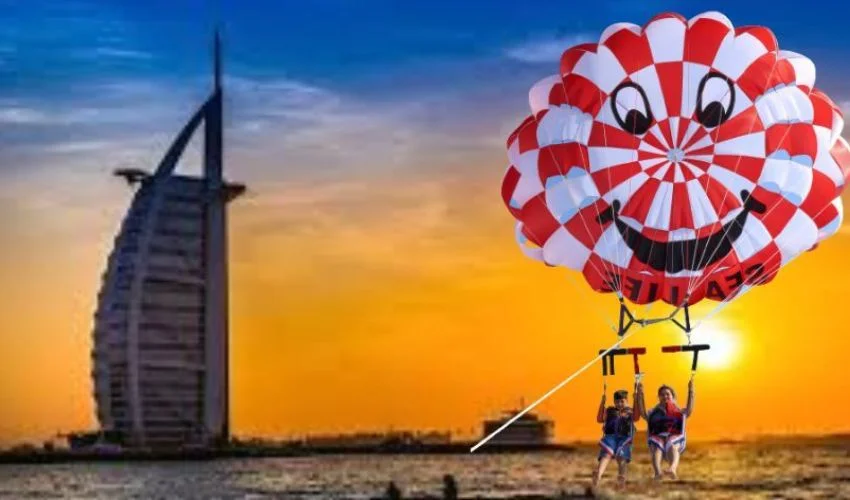 Parasailing in Jumeirah Beach