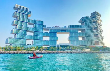 Self Drive Boat Ride Near Dubai Atlantis The Royal