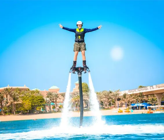 Flyboarding Dubai Palm Jumeirah