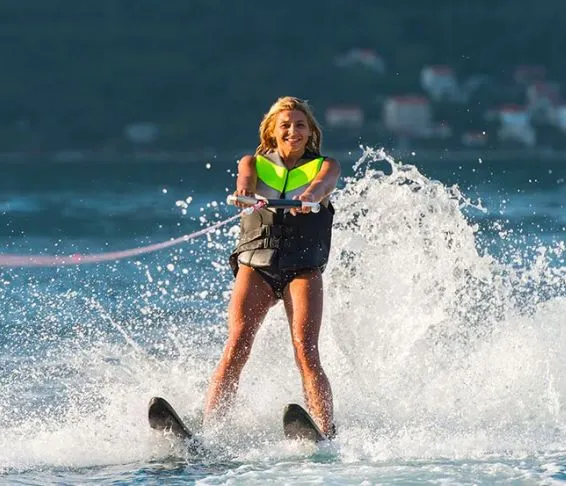 Water-Skiing-Soluna-Beach-Club