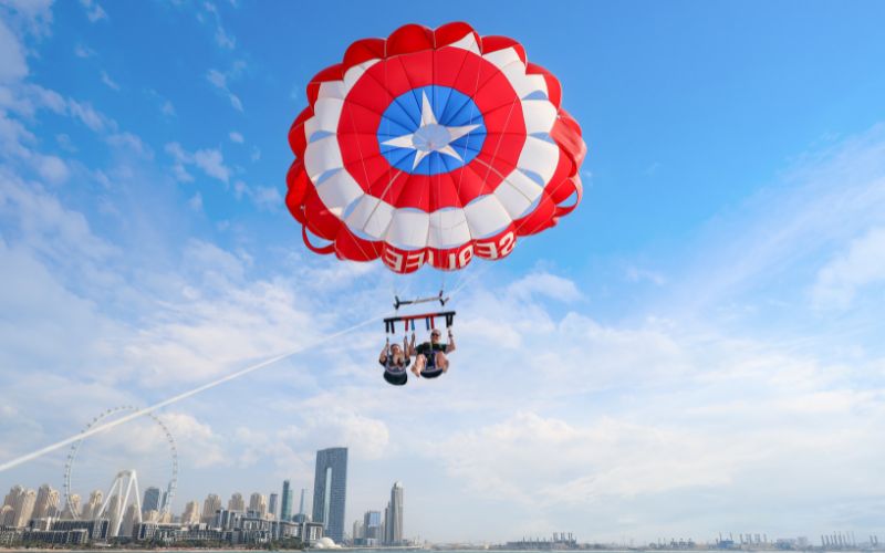 Parasailing in Dubai Jbr Beach-sealifedubai.com