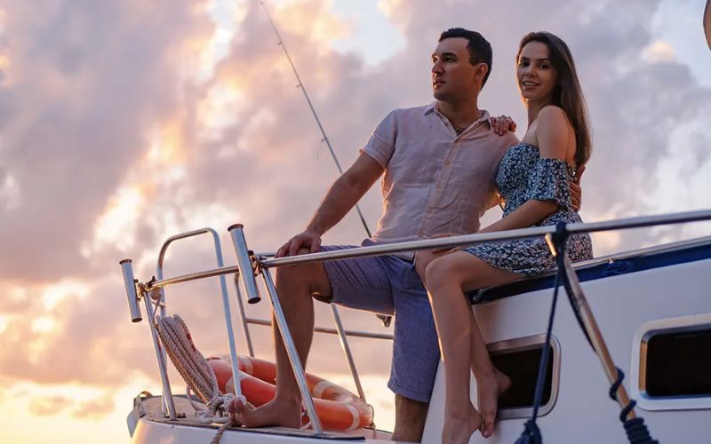 Private Yacht Cruise Rental Dubai