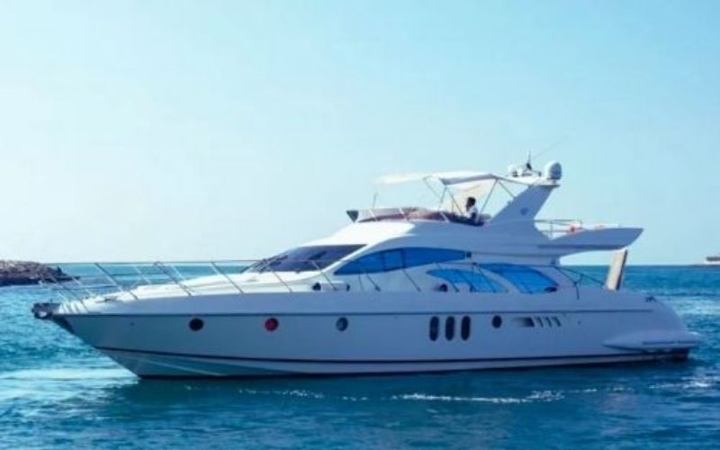 Yacht Rental in Dubai Marina
