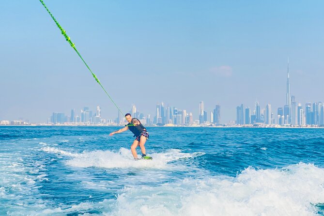 Wakeboarding in Dubai